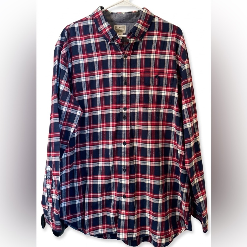 L.L. Bean Mens XL Tall Flannel Shirt Navy Red Plaid Long Sleeve Slightly Fitted